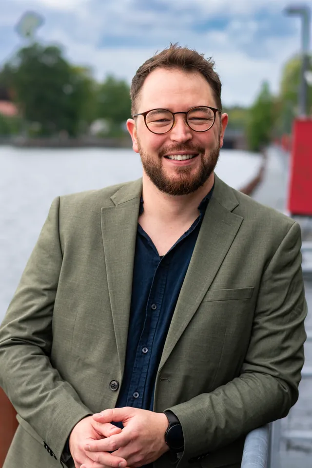 Lasse Petersen, Co-Founder and CEO, at the waterfront in Kiel